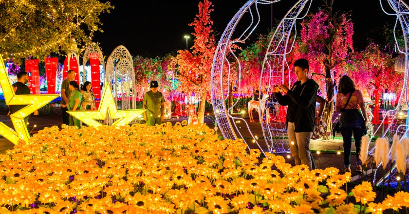 LA CONEXION: Imaginarium: Un Mundo de Luz y Fantasía Encantará a San Diego en Las Americas Premium Outlets a Partir del 14 de Septiembre