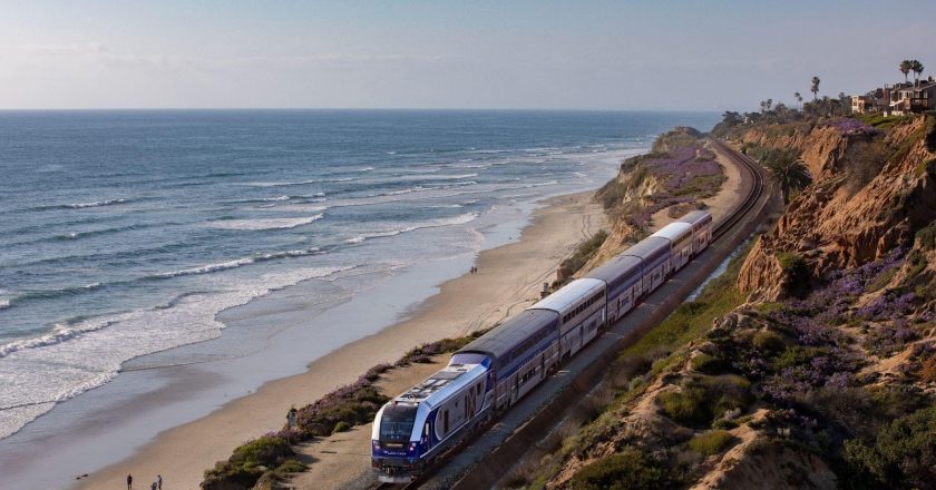 Amtrak Pacific Surfliner Anuncia Cambios en el Horario del Período de Viajes de Vacaciones Locales