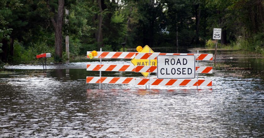 Voces en Resiliencia: Perspectivas Latinos Sobre los Desafíos de las Inundaciones en Estados Unidos