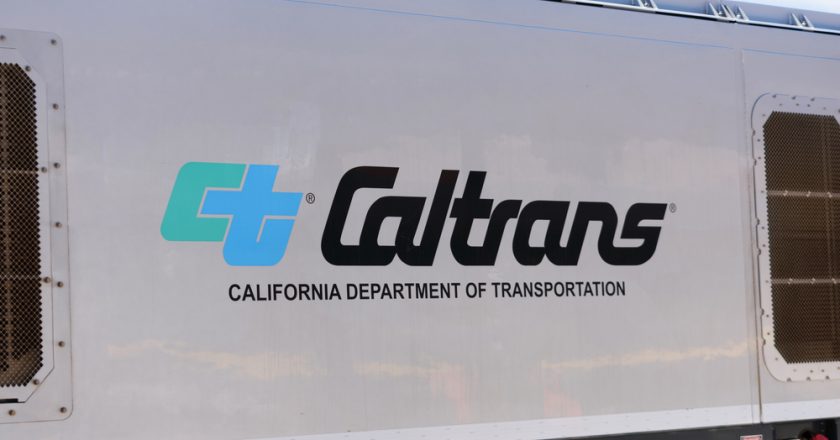 Caltrans Avanza con una Subvención Federal de $102 Millones para el Corredor de Camiones de Emisión Cero