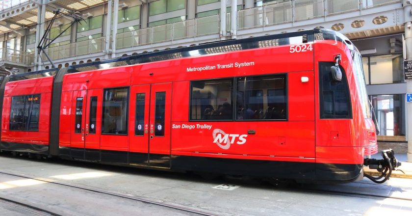 Nuevo Servicio de la Línea Copper del Trolley Comienza Este Domingo en el Este del Condado