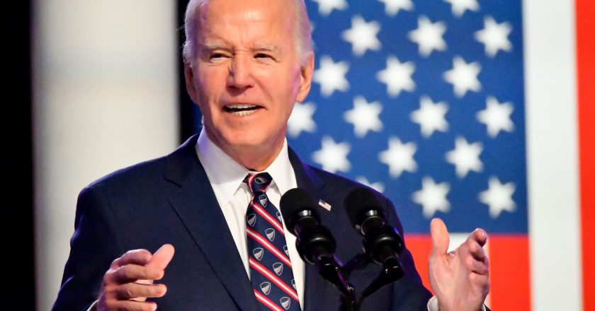 Biden Termina Campaña de 2024 y Apoya a Harris como Líder Demócrata